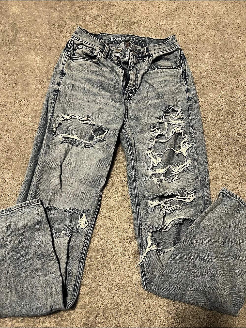 American Eagle AE Ripped Mom Jean Blue Boyfriend Jeans